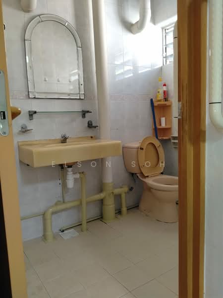 52 Telok Blangah Drive, 52 Telok Blangah Drive, Room Rental, 100 sqft, HDB Flat For Rent, by ELSON SOH, 500230235 - Bathroom - PropertyGuru.com.sg