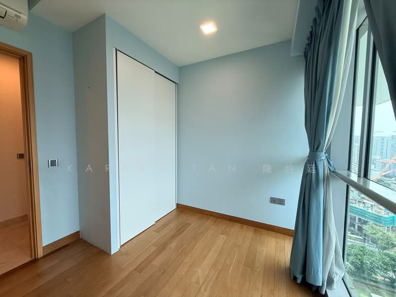 Eight Riversuites, 2 Whampoa East, 3 Bedrooms, 980 sqft, Condominium For Sale, by Kareen Tan 陳約廷, 500230244 - Bedroom - PropertyGuru.com.sg