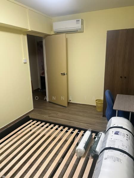 114 Pasir Ris Street 11, 114 Pasir Ris Street 11, Room Rental, 100 sqft, HDB Flat For Rent, by Joanne Tay, 500230245 - Bedroom - PropertyGuru.com.sg