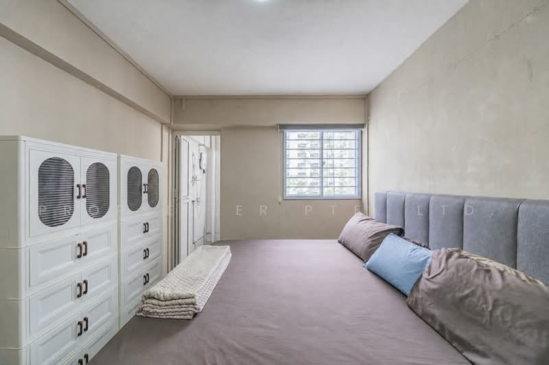 527 Jurong West Street 52, 527 Jurong West Street 52, 2 Bedrooms, 721 sqft, HDB Flat For Sale, by ADNIX LIU, 500230249 - Bedroom - PropertyGuru.com.sg