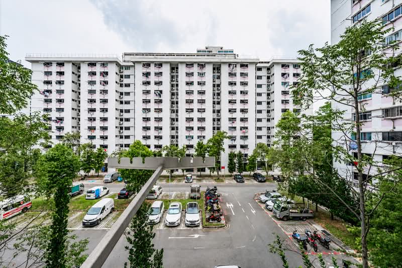527 Jurong West Street 52, 527 Jurong West Street 52, 2 Bedrooms, 721 sqft, HDB Flat For Sale, by ADNIX LIU, 500230249 - Exterior - PropertyGuru.com.sg