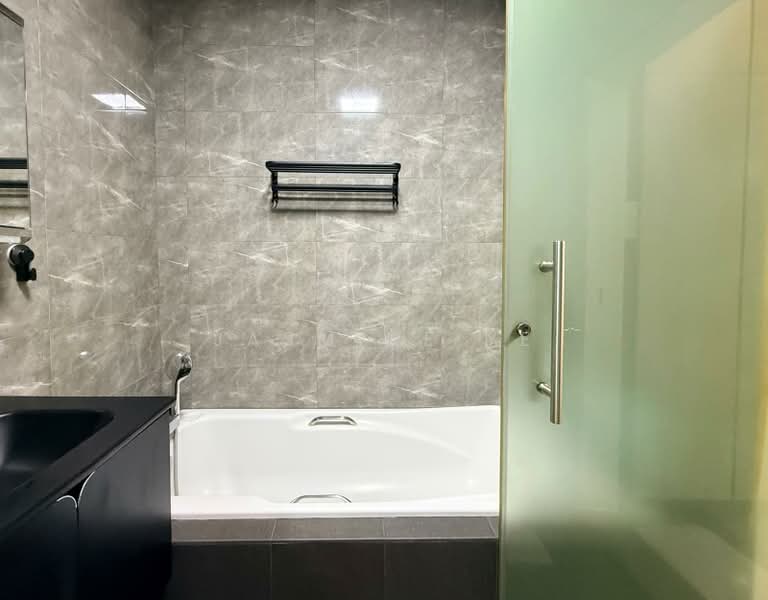 Northvale, 71 Choa Chu Kang Loop, 2 Bedrooms, 1,280 sqft, Condominium For Sale, by Jasmine Ye, 500230253 - Bathroom - PropertyGuru.com.sg