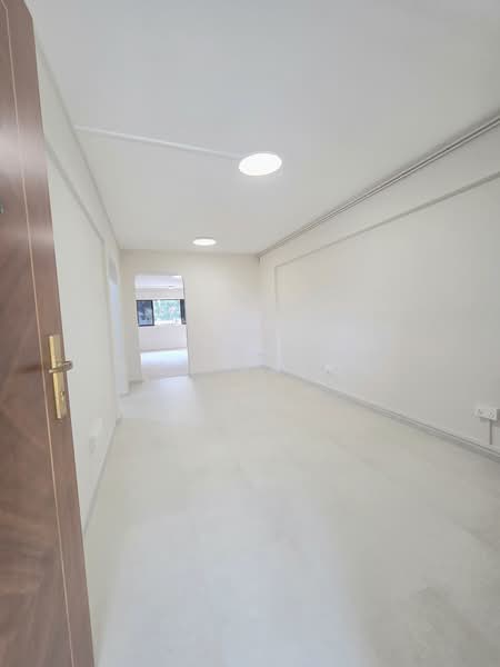 503 Ang Mo Kio Avenue 5, 503 Ang Mo Kio Avenue 5, 2 Bedrooms, 732 sqft, HDB Flat For Sale, by Amy Azyza, 500230277 - Living room - PropertyGuru.com.sg