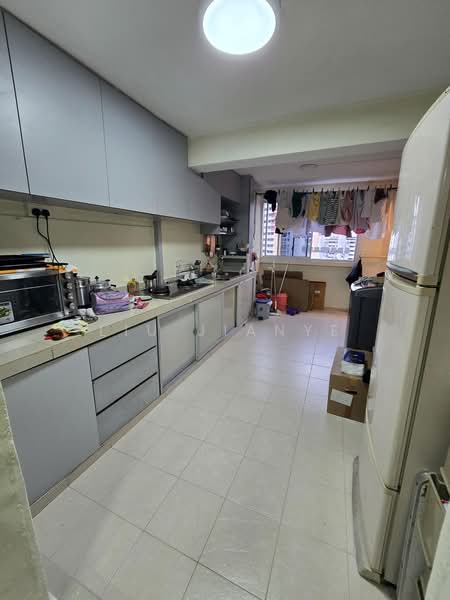 32 Telok Blangah Rise, 32 Telok Blangah Rise, 2 Bedrooms, 640 sqft, HDB Flat For Rent, by Liu Jianye, 500230282 - Kitchen - PropertyGuru.com.sg