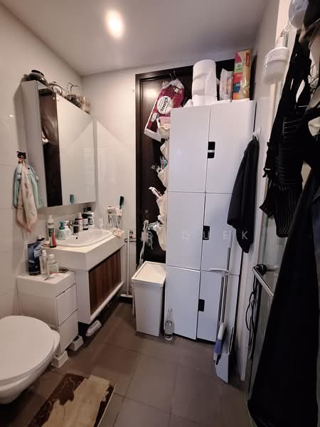 The Water Edge @ Geylang, 8 Lorong 38 Geylang, 1 Bedroom, 1,313 sqft, Condominium For Sale, by Moses Quek, 500230293 - Bathroom - PropertyGuru.com.sg