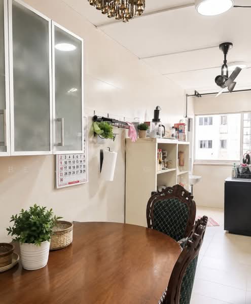 408 Yishun Avenue 6, 408 Yishun Avenue 6, 3 Bedrooms, 904 sqft, HDB Flat For Rent, by Benjamin Goh L H, 500230296 - Kitchen - PropertyGuru.com.sg