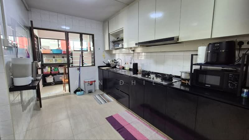 145 Rivervale Drive, 145 Rivervale Drive, 3 Bedrooms, 1,248 sqft, HDB Flat For Rent, by Shaun Dhillon, 500230310 - Kitchen - PropertyGuru.com.sg