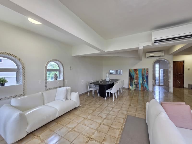 Chancery Court, 36A Dunearn Road, 3 Bedrooms, 2,034 sqft, Condominium For Rent, by Far East Organization, 500230311 - Living Room - PropertyGuru.com.sg
