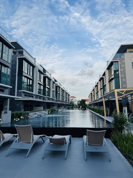 Belgravia Ace, 379 Belgravia Drive, 6 Bedrooms, 4,370 sqft, Semi-Detached House For Sale, by LING WANG, 500230322 - Exterior - PropertyGuru.com.sg