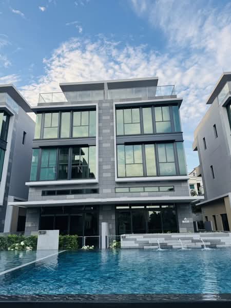 Belgravia Ace, 379 Belgravia Drive, 6 Bedrooms, 4,370 sqft, Semi-Detached House For Sale, by LING WANG, 500230322 - Exterior - PropertyGuru.com.sg
