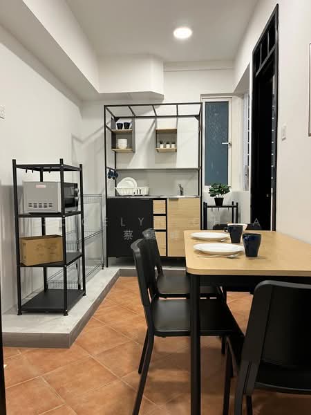 The Floravale, 234 Westwood Avenue, 3 Bedrooms, 1,238 sqft, Executive Condominium For Sale, by Jocelyn Chua 蔡颸嬣, 500230324 - Kitchen - PropertyGuru.com.sg