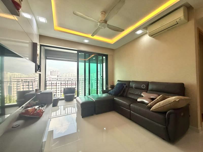 Esparina Residences, 121 Compassvale Bow, 2 Bedrooms, 829 sqft, Executive Condominium For Sale, by Kenneth Yeo, 500230335 - Living Room - PropertyGuru.com.sg