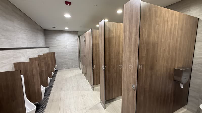 161 Kallang Way, 161 Kallang Way, 2,734 sqft, Factory / Workshop (B2) For Rent, by Joshua Goh, 500230336 - Bathroom - CommercialGuru.com.sg