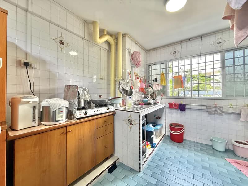 103 Bedok Reservoir Road, 103 Bedok Reservoir Road, 2 Bedrooms, 721 sqft, HDB Flat For Sale, by Kenneth Yeo, 500230339 - Kitchen - PropertyGuru.com.sg