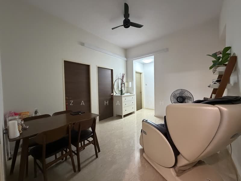 Laguna 88, 44 Eastwood Road, 3 Bedrooms, 1,184 sqft, Condominium For Sale, by Zachar Oh, 500230347 - PropertyGuru.com.sg