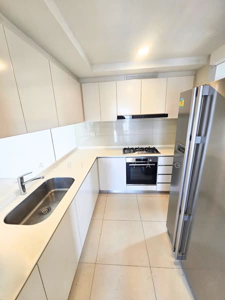 The Lakefront Residences, 42 Lakeside Drive, 4 Bedrooms, 2,422 sqft, Condominium For Sale, by Adrian Yang, 500230351 - Kitchen - PropertyGuru.com.sg