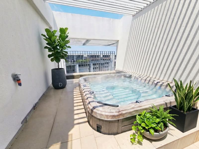 The Lakefront Residences, 42 Lakeside Drive, 4 Bedrooms, 2,422 sqft, Condominium For Sale, by Adrian Yang, 500230351 - Balcony - PropertyGuru.com.sg