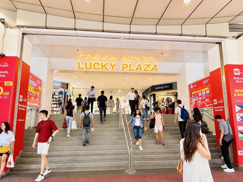 Lucky Plaza, 304 Orchard Road, 3,045 sqft, Food & Beverage For Sale, by Lynn Chen, 500230355 - Exterior - CommercialGuru.com.sg