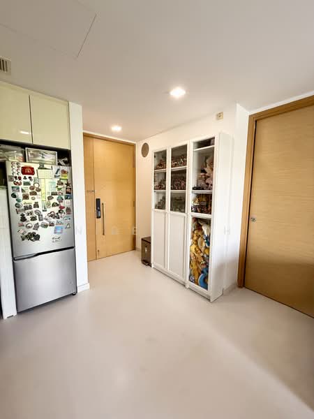 Hedges Park Condominium, 73 Flora Drive, 1 Bedroom, 484 sqft, Condominium For Sale, by Nigel Koh, 500230357 - Interior - PropertyGuru.com.sg