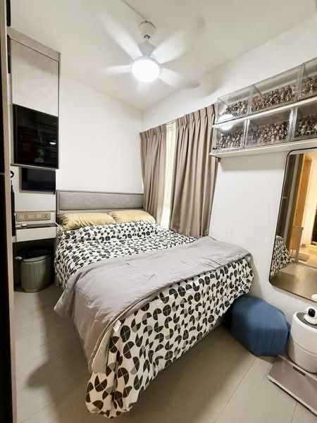 Hedges Park Condominium, 73 Flora Drive, 1 Bedroom, 484 sqft, Condominium For Sale, by Nigel Koh, 500230357 - Bedroom - PropertyGuru.com.sg
