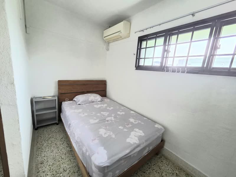 201 Ang Mo Kio Avenue 3, 201 Ang Mo Kio Avenue 3, 3 Bedrooms, 872 sqft, HDB Flat For Rent, by Bernice Ho, 500230365 - Bedroom - PropertyGuru.com.sg