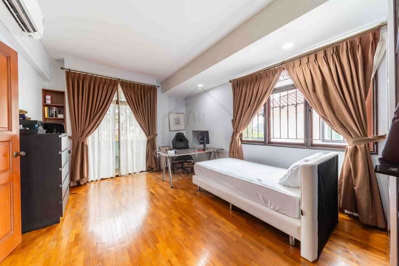 Rare Riverina Estate Detached mins walk to the beach, Pasir Ris Drive 3, Riverina Crescent, Elias Road, 6 Bedrooms, 3,358 sqft, Detached House For Sale, by Timothy Tan, 500230367 - Bedroom - PropertyGuru.com.sg