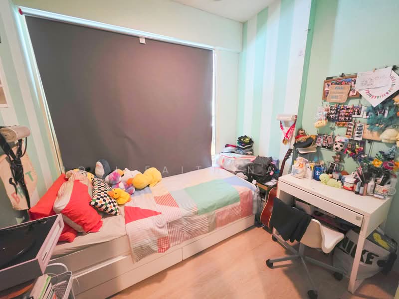 Watercolours, 25 Pasir Ris Link, 3 Bedrooms, 1,206 sqft, Executive Condominium For Sale, by Rozi Faith Naser, 500230374 - Bedroom 1 - PropertyGuru.com.sg