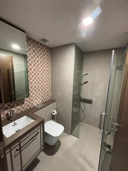 Straits at Joo Chiat, Joo Chiat Pl, 3 Bedrooms, 1,044 sqft, Condominium For Rent, by Joanne Law, 500230380 - Bathroom - PropertyGuru.com.sg