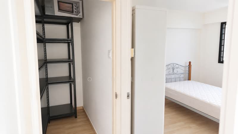 113 Ang Mo Kio Avenue 4, 113 Ang Mo Kio Avenue 4, 3 Bedrooms, 990 sqft, HDB Flat For Rent, by John Lee, 500230385 - Bedroom - PropertyGuru.com.sg