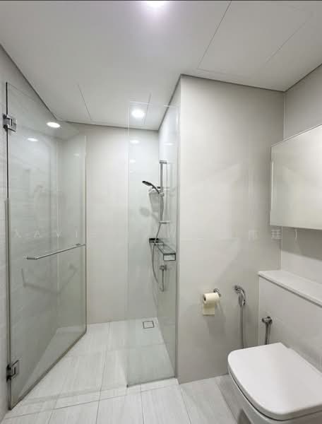 Lakeville, 1 Jurong Lake Link, 2 Bedrooms, 678 sqft, Condominium For Rent, by Xavier Aw (欧伟廷), 500230390 - Bathroom - PropertyGuru.com.sg