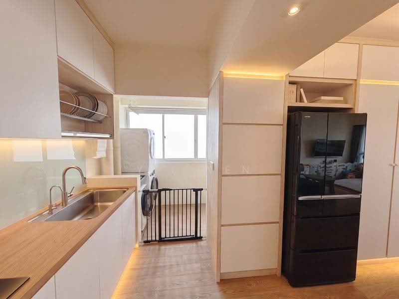 670B Edgefield Plains, 670B Edgefield Plains, Hougang / Punggol / Sengkang, 3 Bedrooms, 1,001 sqft, HDB Flat For Sale, by Yee Wen, 500230393 - Kitchen - PropertyGuru.com.sg