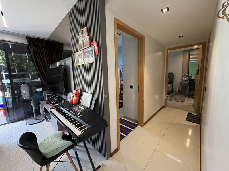 Blossom Residences, 30 Segar Road, 3 Bedrooms, 1,109 sqft, Executive Condominium For Sale, by Sherry Leong, 500230396 - Living Room - PropertyGuru.com.sg