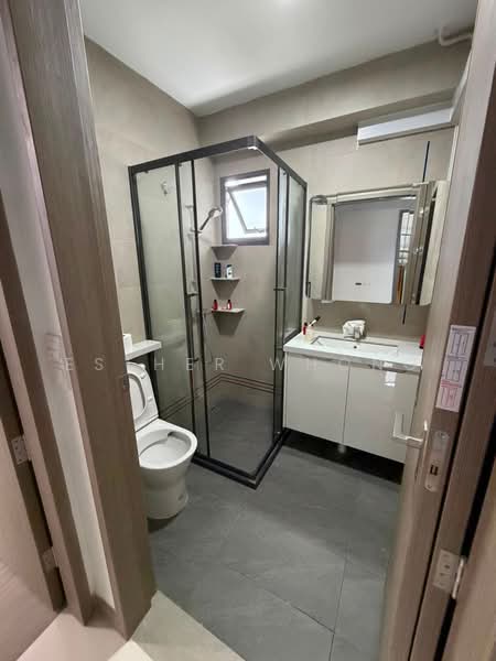 156B Bishan Street 11, 11 Bishan Street, 2 Bedrooms, 800 sqft, HDB Flat For Rent, by Esther Whong, 500230401 - Bathroom - PropertyGuru.com.sg