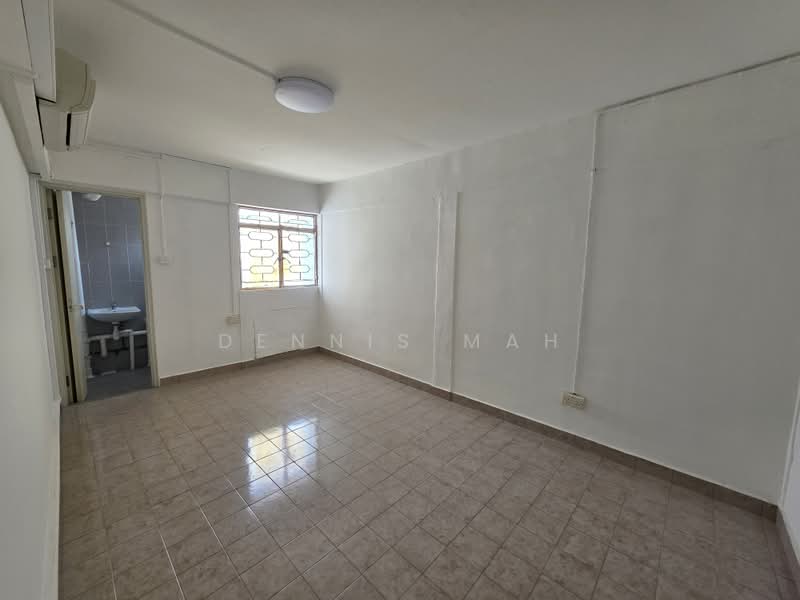 135 Bedok North Street 2, 135 Bedok North Street 2, 3 Bedrooms, 990 sqft, HDB Flat For Sale, by Dennis Mah, 500230403 - Interior - PropertyGuru.com.sg