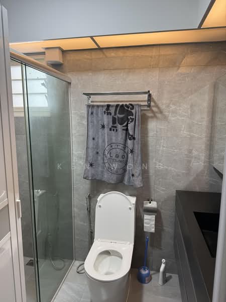 212A Compassvale Drive, 212A Compassvale Drive, Room Rental, 200 sqft, HDB Flat For Rent, by Ken Wong, 500230413 - Bathroom - PropertyGuru.com.sg