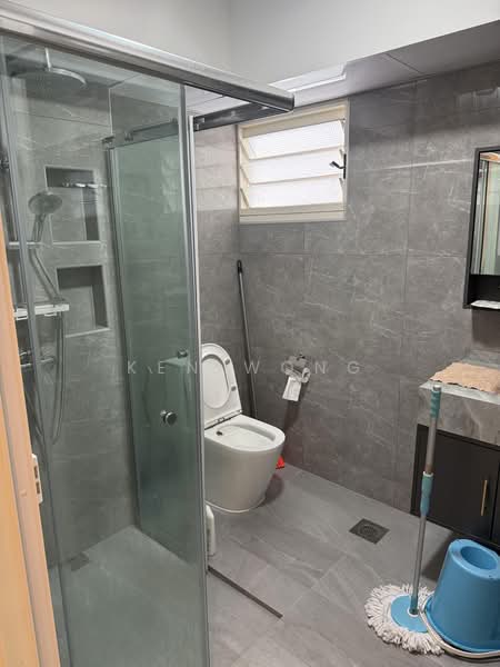 212A Compassvale Drive, 212A Compassvale Drive, Room Rental, 200 sqft, HDB Flat For Rent, by Ken Wong, 500230413 - Bathroom - PropertyGuru.com.sg