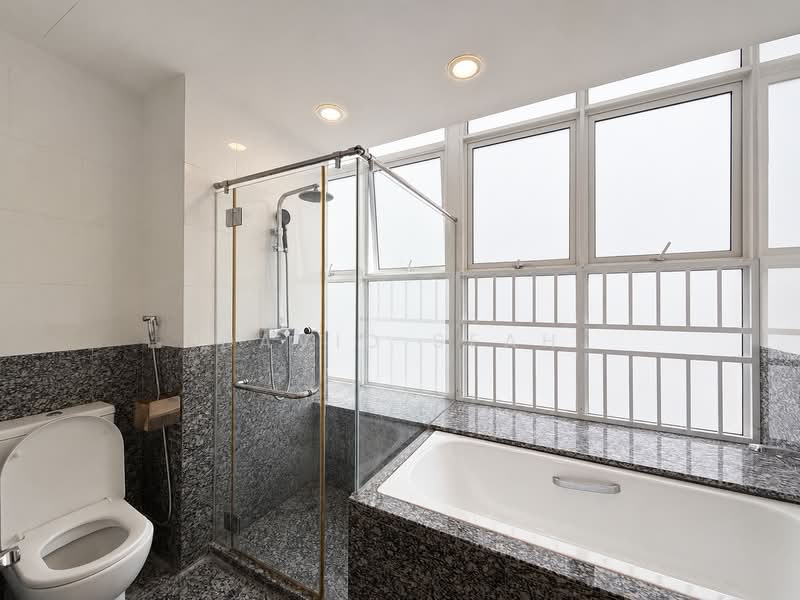 Clydes Residence, 78 Mergui Road, 3 Bedrooms, 1,119 sqft, Apartment For Sale, by David Seah, 500230417 - Bathroom - PropertyGuru.com.sg