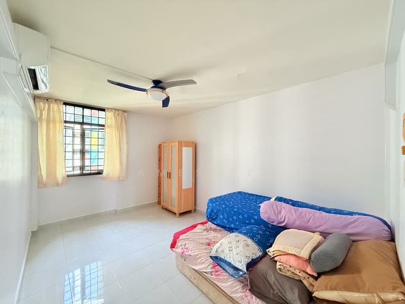 341 Ubi Avenue 1, 341 Ubi Avenue 1, 3 Bedrooms, 1,119 sqft, HDB Flat For Sale, by James Yeo, 500230419 - Bedroom - PropertyGuru.com.sg