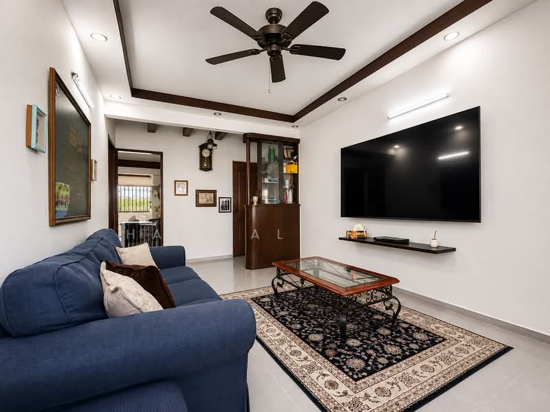 104 Tampines Street 11, 104 Tampines Street 11, 2 Bedrooms, 807 sqft, HDB Flat For Sale, by Hafiqal Amer, 500230431 - Living Room - PropertyGuru.com.sg