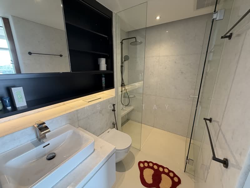 The Trumps, 1 Jalan Kembangan, 2 Bedrooms, 980 sqft, Condominium For Sale, by Jason Tay, 500230435 - Bathroom - PropertyGuru.com.sg