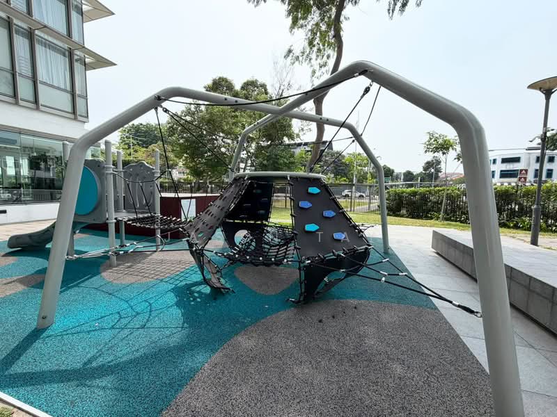 The Trumps, 1 Jalan Kembangan, 2 Bedrooms, 980 sqft, Condominium For Sale, by Jason Tay, 500230435 - Exterior - PropertyGuru.com.sg