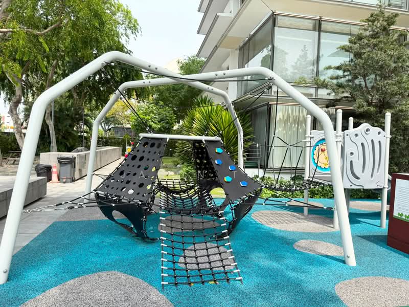 The Trumps, 1 Jalan Kembangan, 2 Bedrooms, 980 sqft, Condominium For Sale, by Jason Tay, 500230435 - Exterior - PropertyGuru.com.sg