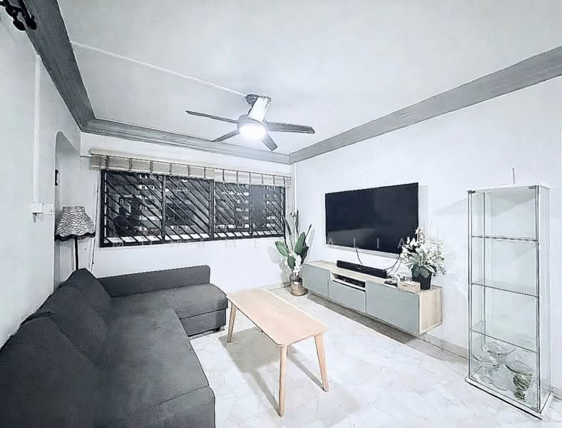 535 Hougang Street 52, 535 Hougang Street 52, 3 Bedrooms, 1,216 sqft, HDB Flat For Sale, by Mohamed Alias, 500230441 - Living Room - PropertyGuru.com.sg