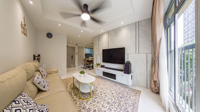 222B Bedok North Drive, 222B Bedok North Drive, 3 Bedrooms, 990 sqft, HDB Flat For Sale, by Rusydi Ismail, 500230443 - Living Room - PropertyGuru.com.sg