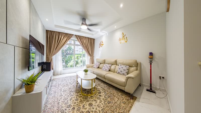 222B Bedok North Drive, 222B Bedok North Drive, 3 Bedrooms, 990 sqft, HDB Flat For Sale, by Rusydi Ismail, 500230443 - Living Room - PropertyGuru.com.sg