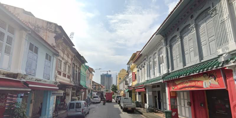 CHEAP! - Freehold Shophouse for Sale! - Jalan Besar Vicinity, Dunlop Street / Desker Road / Upper Dickson Road, 3 Bedrooms, 2,200 sqft, Shophouse For Sale, by Danny Ho, 500230447 - Exterior - PropertyGuru.com.sg