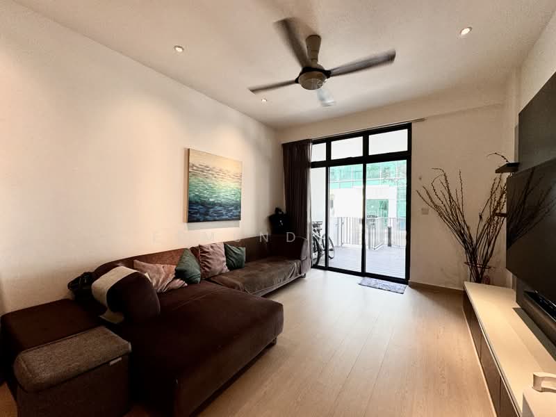 Rosewood Suites, 61 Rosewood Drive, 3 Bedrooms, 1,550 sqft, Condominium For Sale, by Edmund Lee, 500230448 - Living Room - PropertyGuru.com.sg