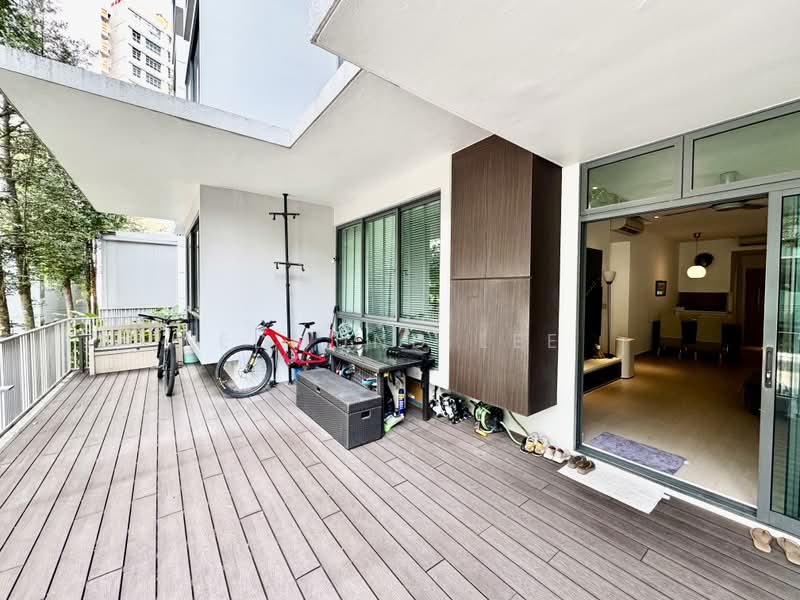 Rosewood Suites, 61 Rosewood Drive, 3 Bedrooms, 1,550 sqft, Condominium For Sale, by Edmund Lee, 500230448 - Living Room - PropertyGuru.com.sg