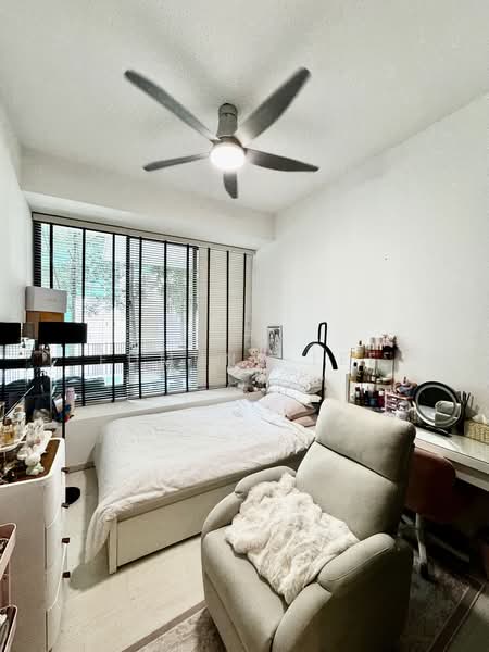 Rosewood Suites, 61 Rosewood Drive, 3 Bedrooms, 1,550 sqft, Condominium For Sale, by Edmund Lee, 500230448 - Bedroom - PropertyGuru.com.sg