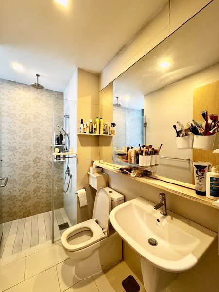 Rosewood Suites, 61 Rosewood Drive, 3 Bedrooms, 1,550 sqft, Condominium For Sale, by Edmund Lee, 500230448 - PropertyGuru.com.sg